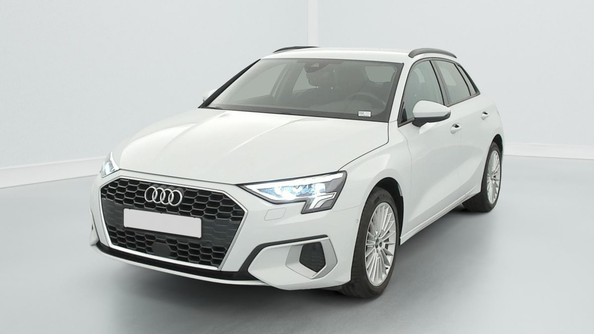 Audi A3 30 TFSI Mild Hybrid 110 S tronic 7 Design occasion de 2022 en vente à Rennes