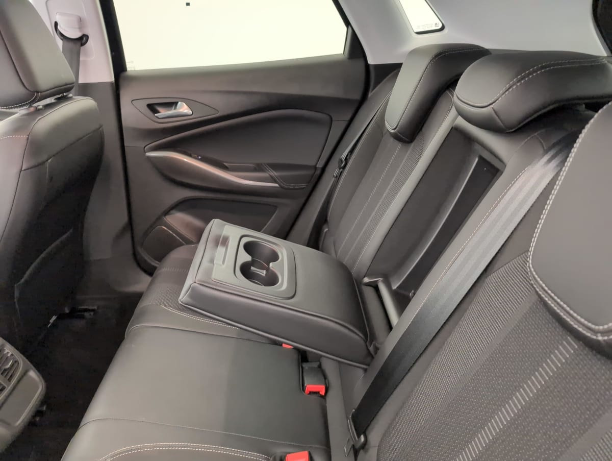 Vente en ligne Opel Grandland X 1.2 Turbo 130 ch GS au prix de 17 800 €
