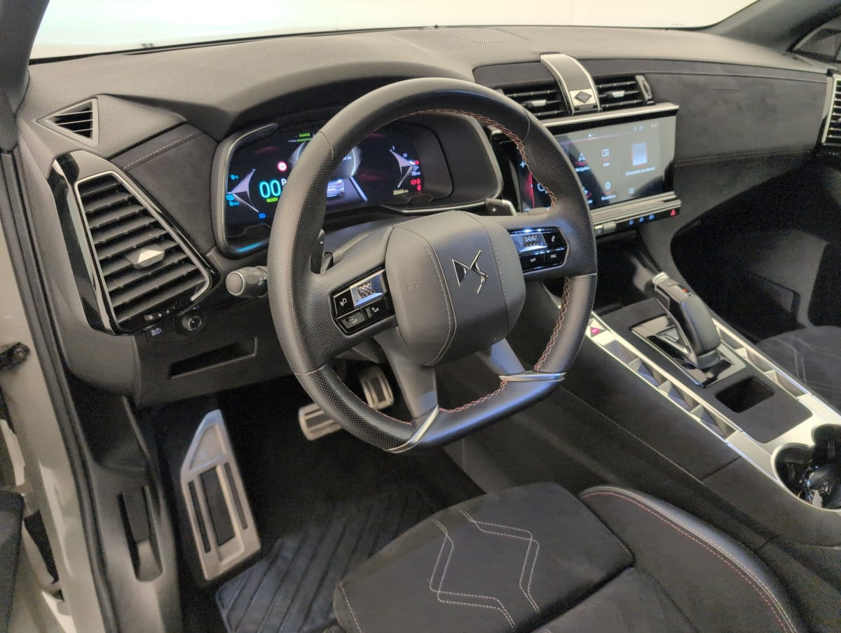 Vente en ligne Ds DS7 Crossback Hybride Rechargeable E-Tense 300 EAT8 4x4 Performance Line + au prix de 31 600 €