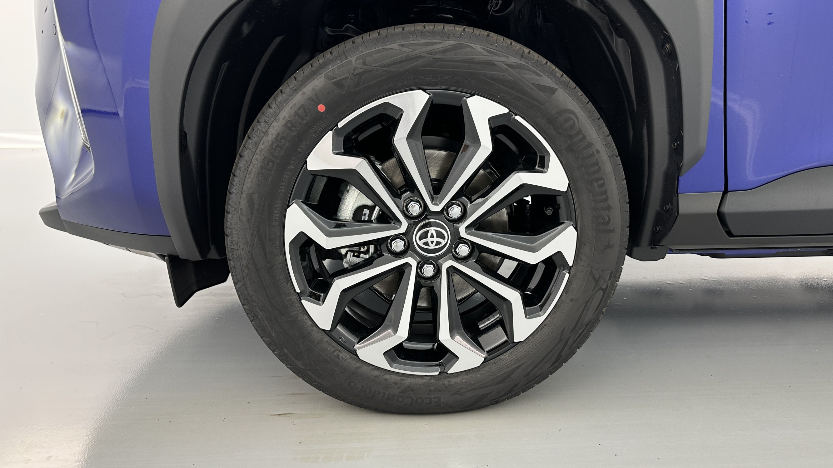 Vente en ligne Toyota Yaris Cross YARIS CROSS 1.5 Hybride 130h Design e-CVT au prix de 28 900 €