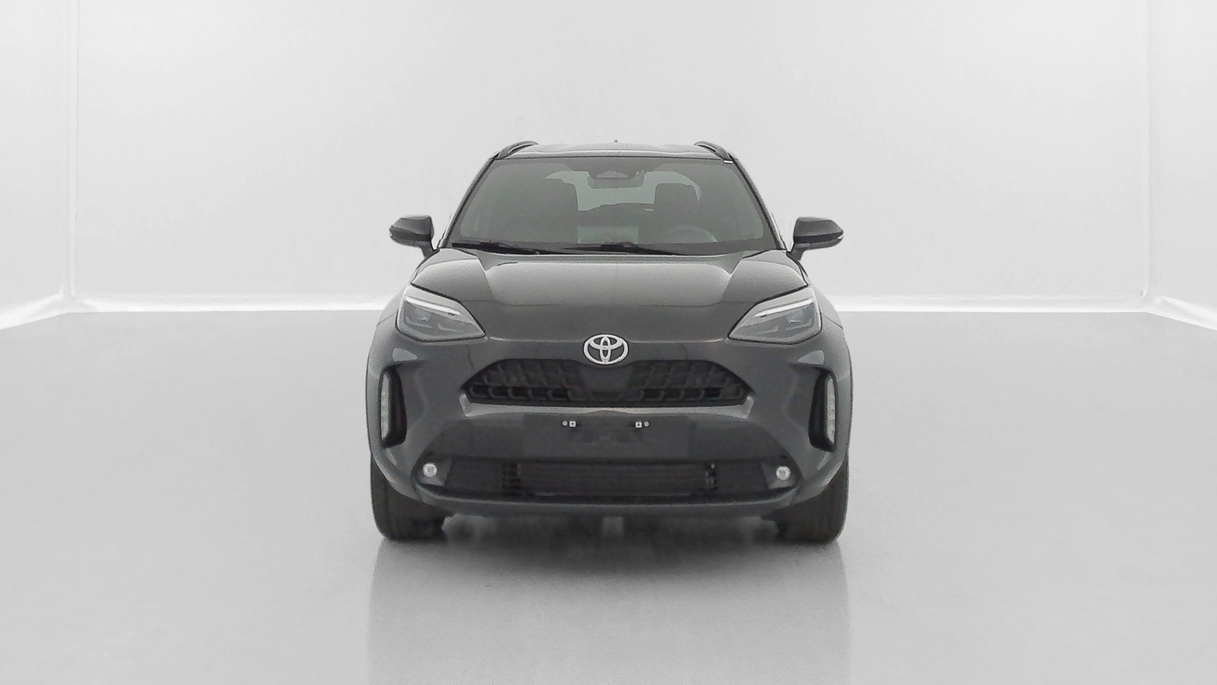 Vente en ligne Toyota Yaris Cross YARIS CROSS 1.5 Hybride 130h Design e-CVT au prix de 28 900 €