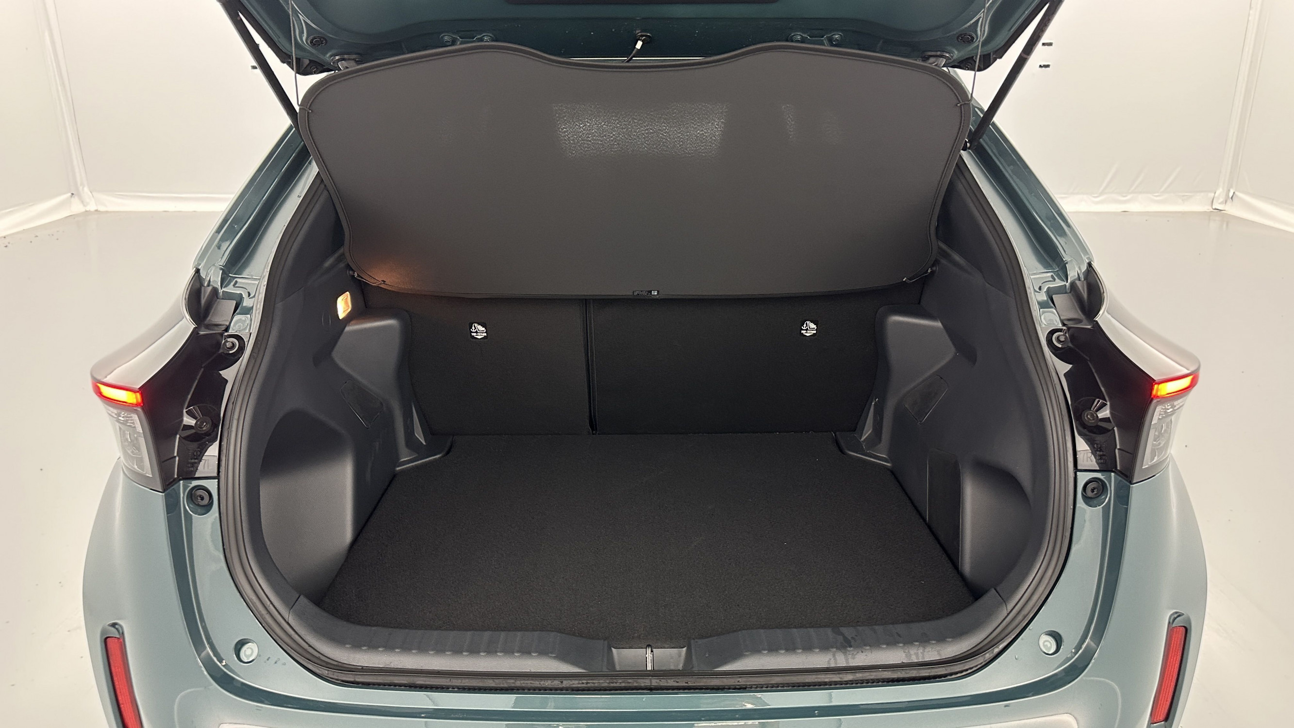 Vente en ligne Toyota Yaris Cross YARIS CROSS 1.5 Hybride 130h Design e-CVT au prix de 28 900 €