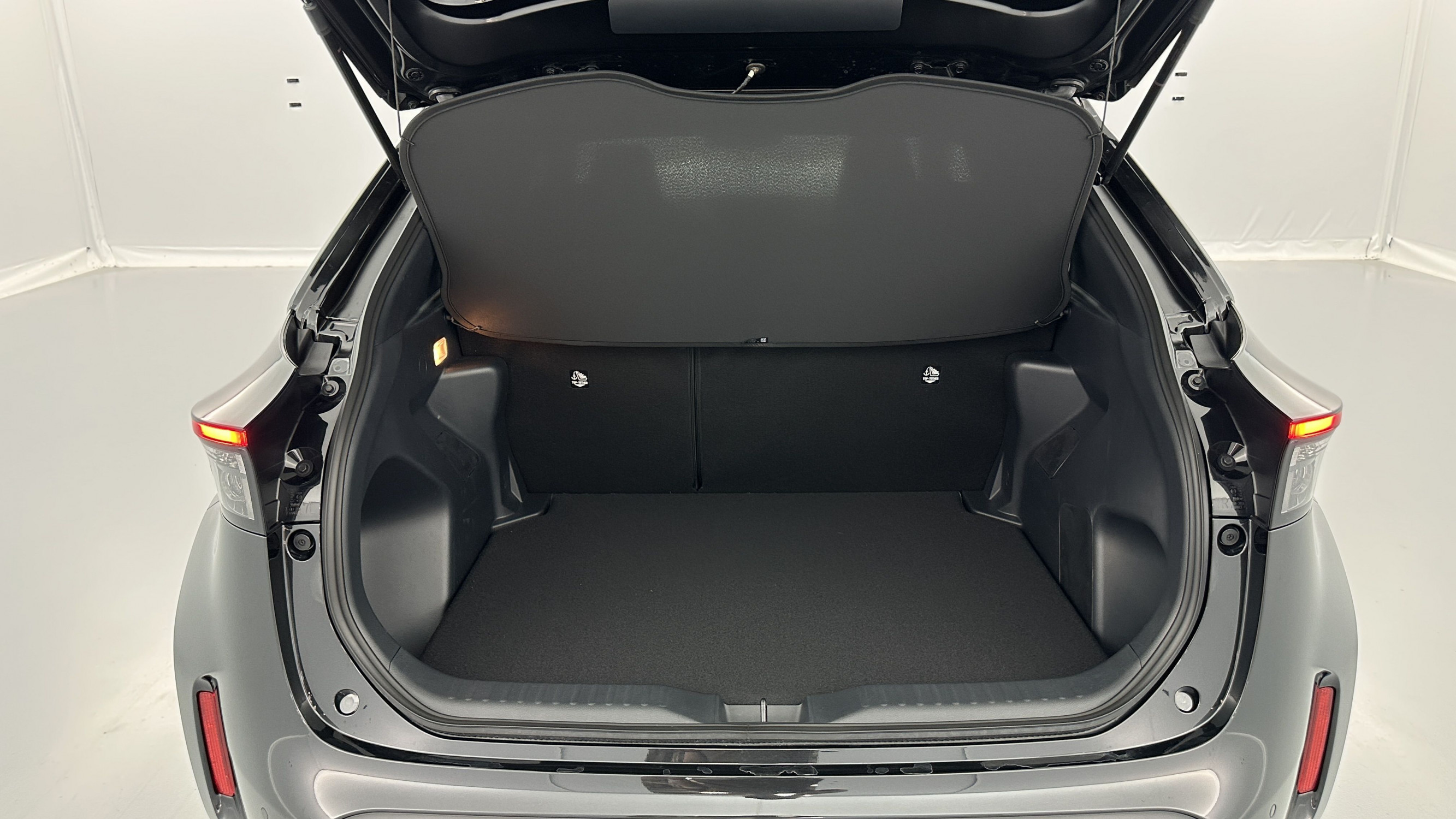 Vente en ligne Toyota Yaris Cross YARIS CROSS 1.5 Hybride 130h Design e-CVT au prix de 28 900 €