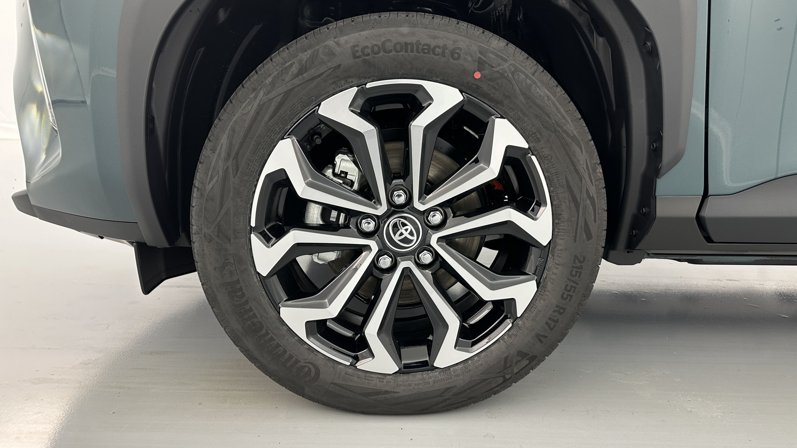 Vente en ligne Toyota Yaris Cross YARIS CROSS 1.5 Hybride 130h Design e-CVT au prix de 28 900 €