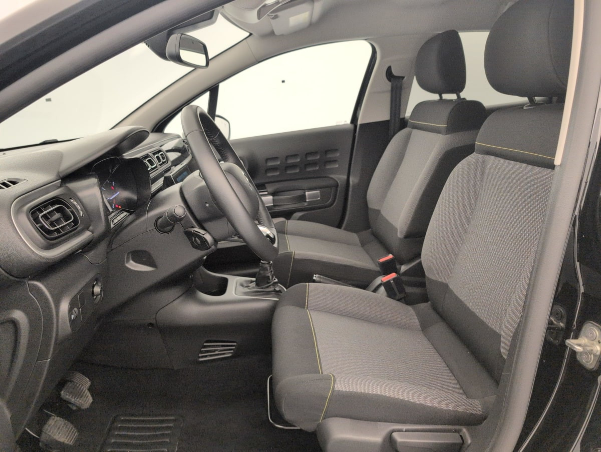 Vente en ligne Citroën C3 PureTech 110 S S BVM6 Shine au prix de 12 550 €