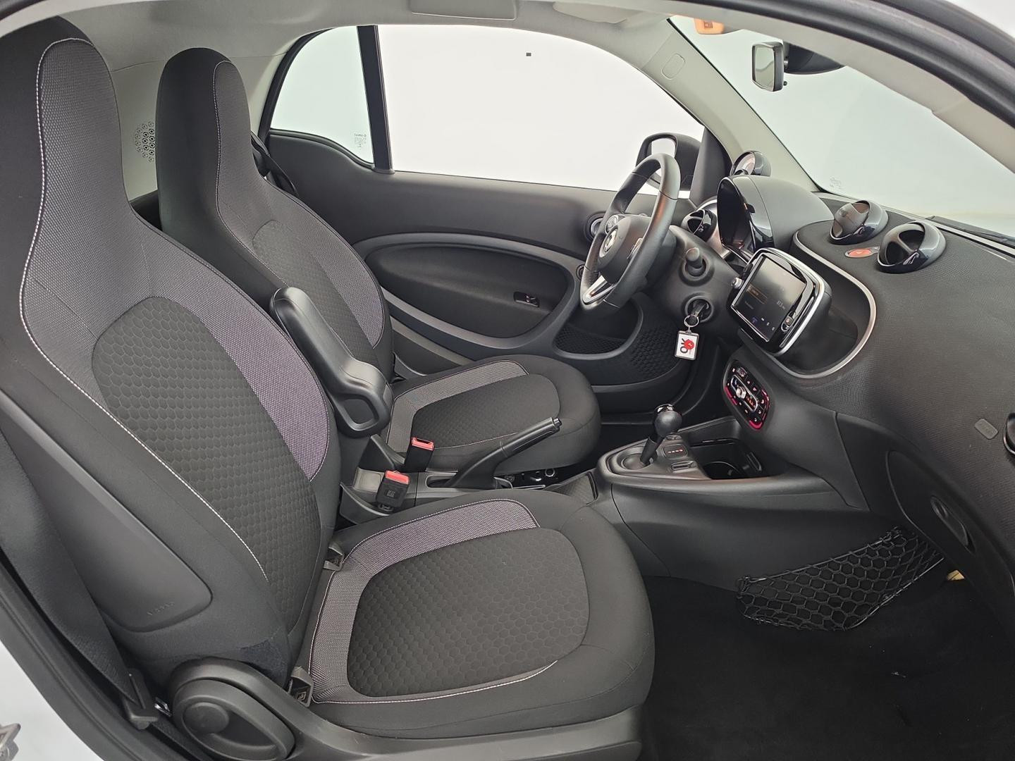 Vente en ligne Smart ForTwo Coupe EQ 82ch passion + Chargeur rapide 22kW au prix de 12 980 €