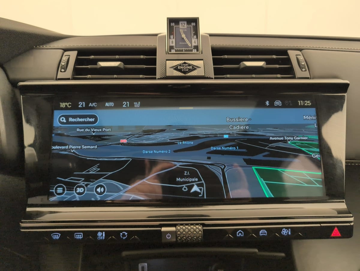 Vente en ligne Ds DS7 Crossback Hybride Rechargeable E-Tense 225 EAT8 Opera au prix de 33 660 €