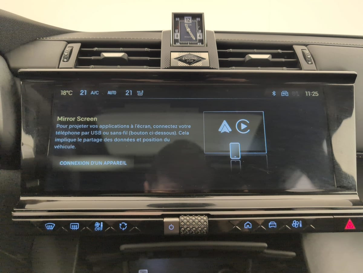 Vente en ligne Ds DS7 Crossback Hybride Rechargeable E-Tense 225 EAT8 Opera au prix de 33 660 €