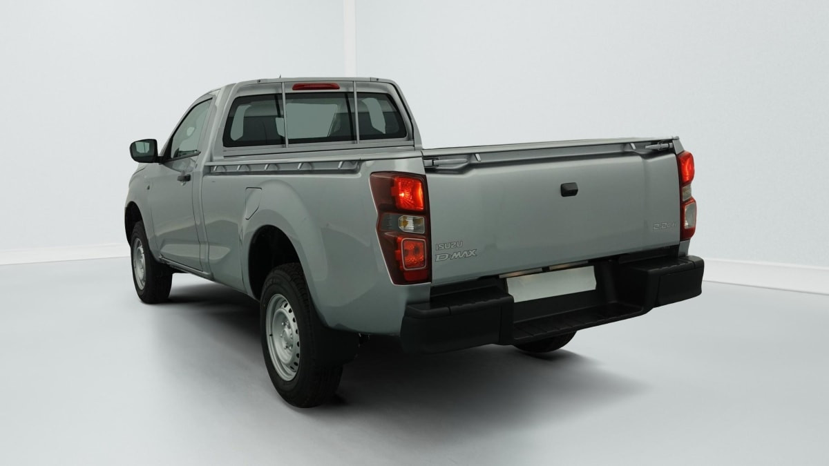 Vente en ligne Isuzu D-Max 2.2L SINGLE CABINE A T B-STRONG au prix de 38 410 €
