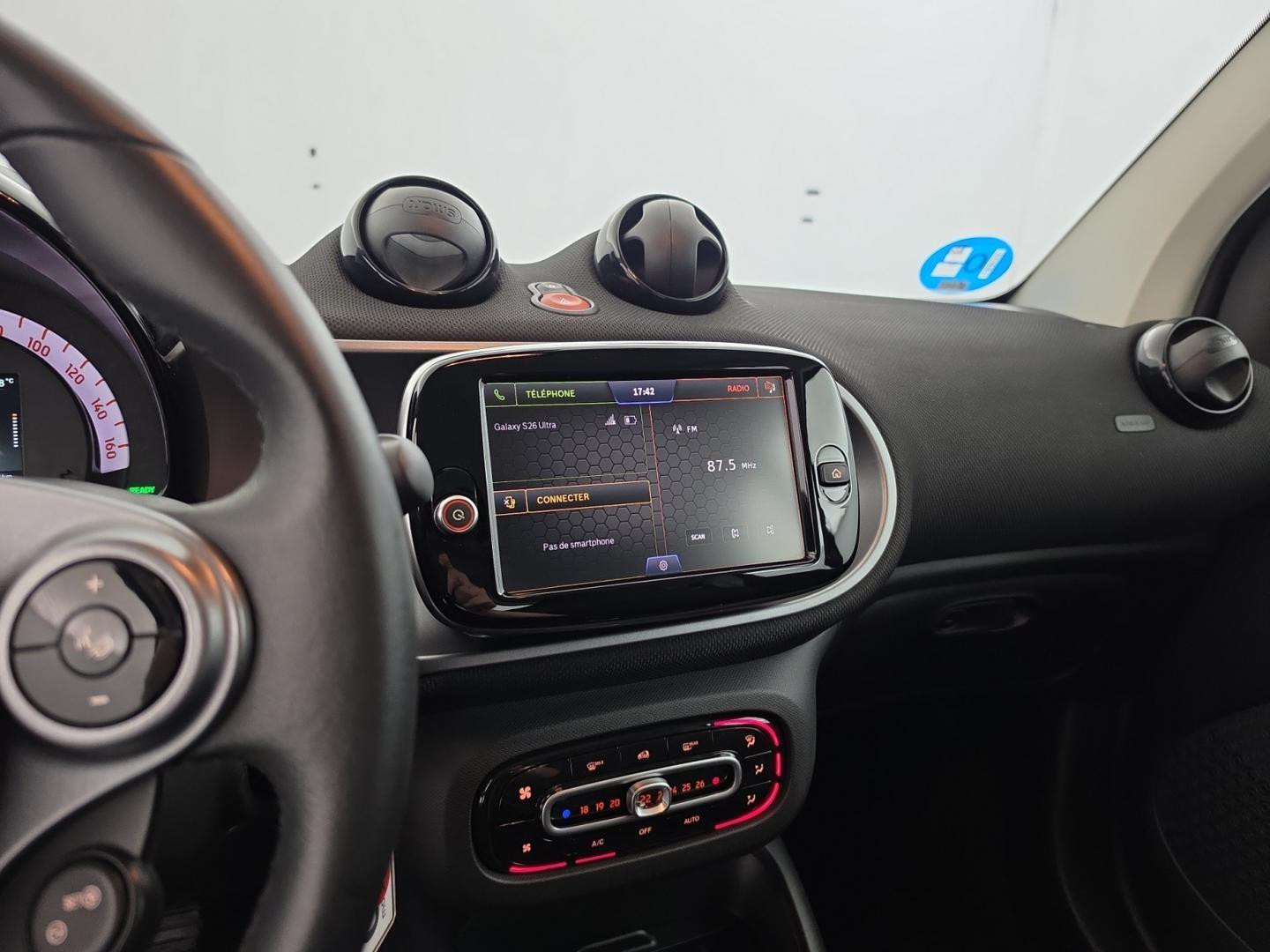 Vente en ligne Smart ForTwo Coupe EQ 82ch passion + Chargeur rapide 22kW au prix de 12 980 €