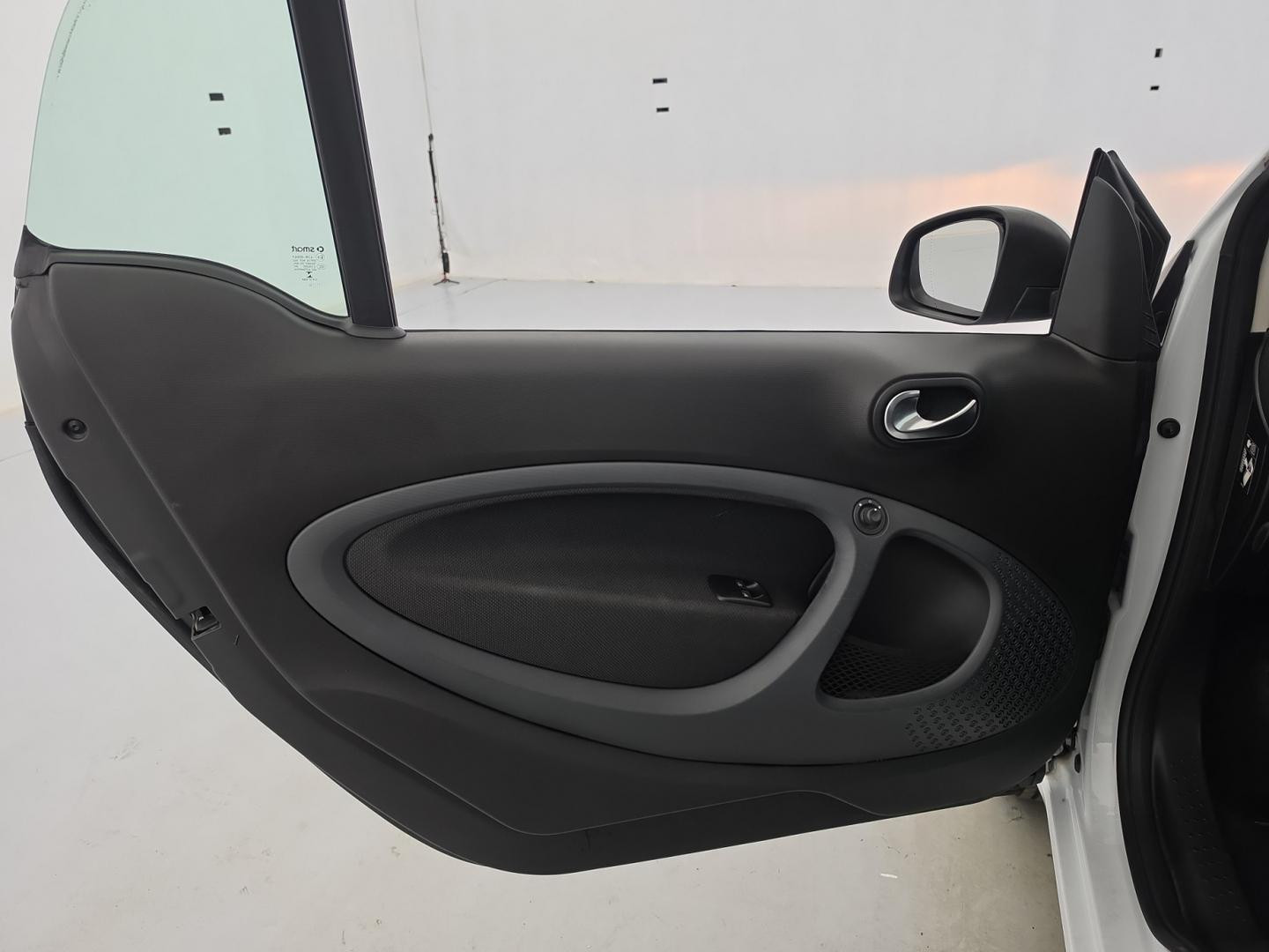 Vente en ligne Smart ForTwo Coupe EQ 82ch passion + Chargeur rapide 22kW au prix de 12 980 €