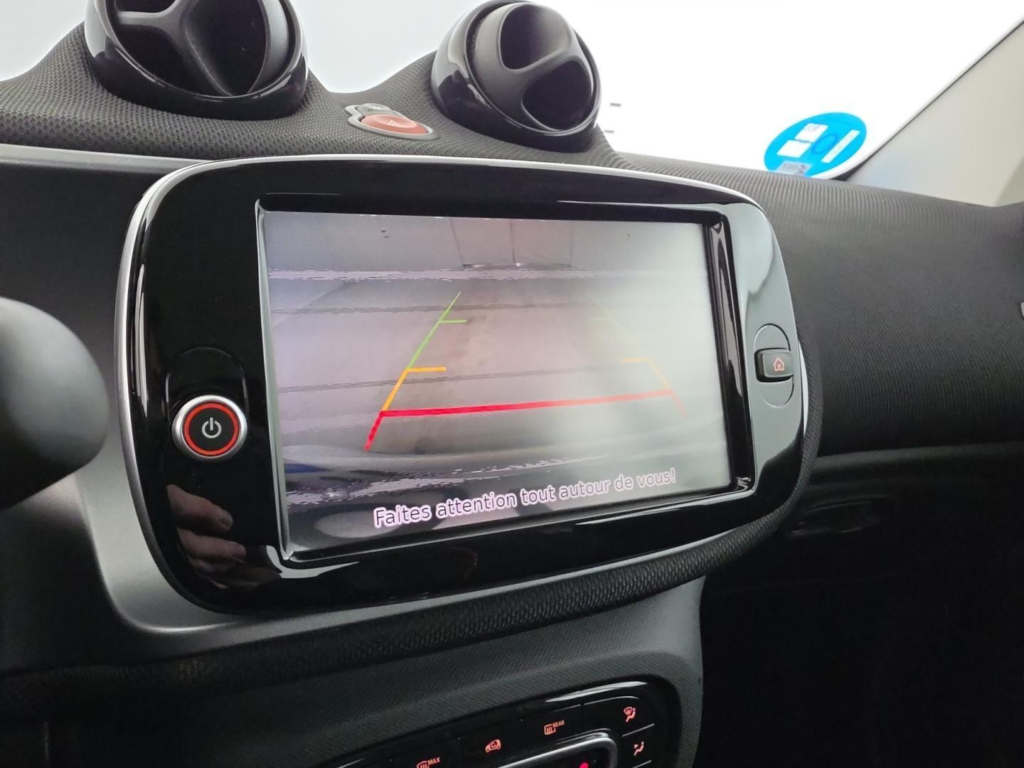 Vente en ligne Smart ForTwo Coupe EQ 82ch passion + Chargeur rapide 22kW au prix de 12 980 €