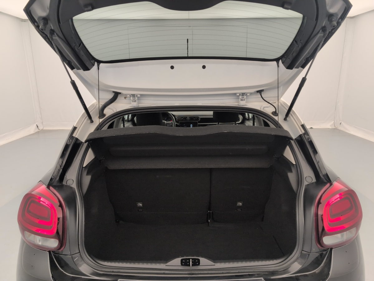 Vente en ligne Citroën C3 PureTech 110 S S BVM6 Shine au prix de 12 550 €