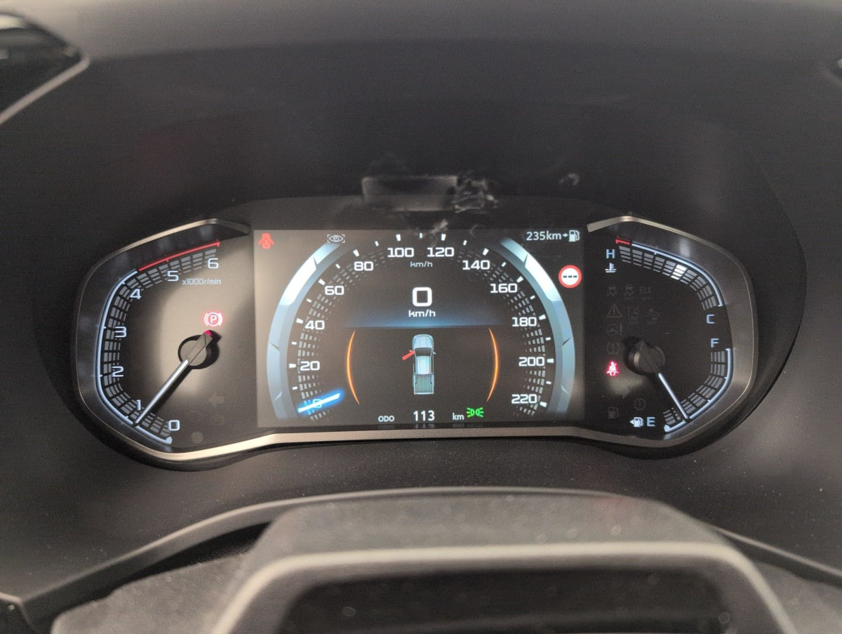 Vente en ligne Isuzu D-Max 2.2L SPACE CABINE M T PRESTIGE au prix de 45 820 €