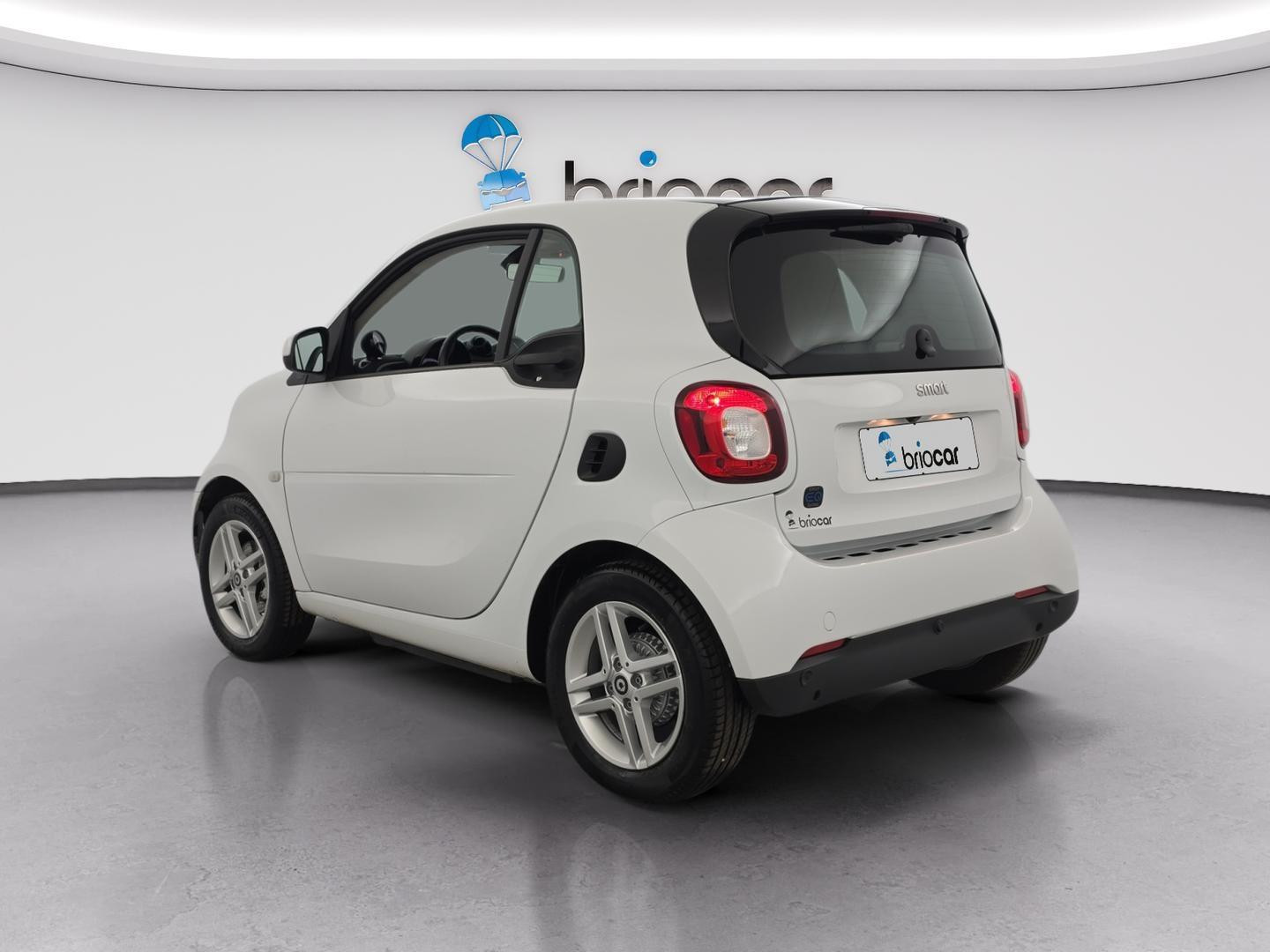 Vente en ligne Smart ForTwo Coupe EQ 82ch passion + Chargeur rapide 22kW au prix de 12 980 €