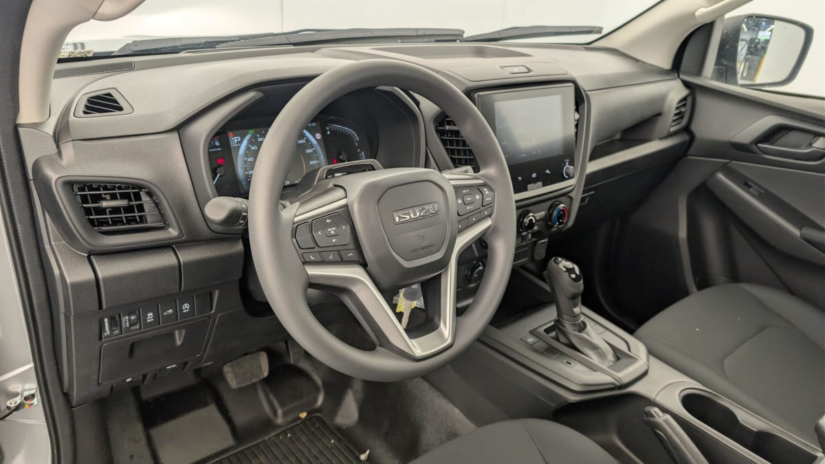 Vente en ligne Isuzu D-Max 2.2L SINGLE CABINE A T B-STRONG au prix de 38 410 €