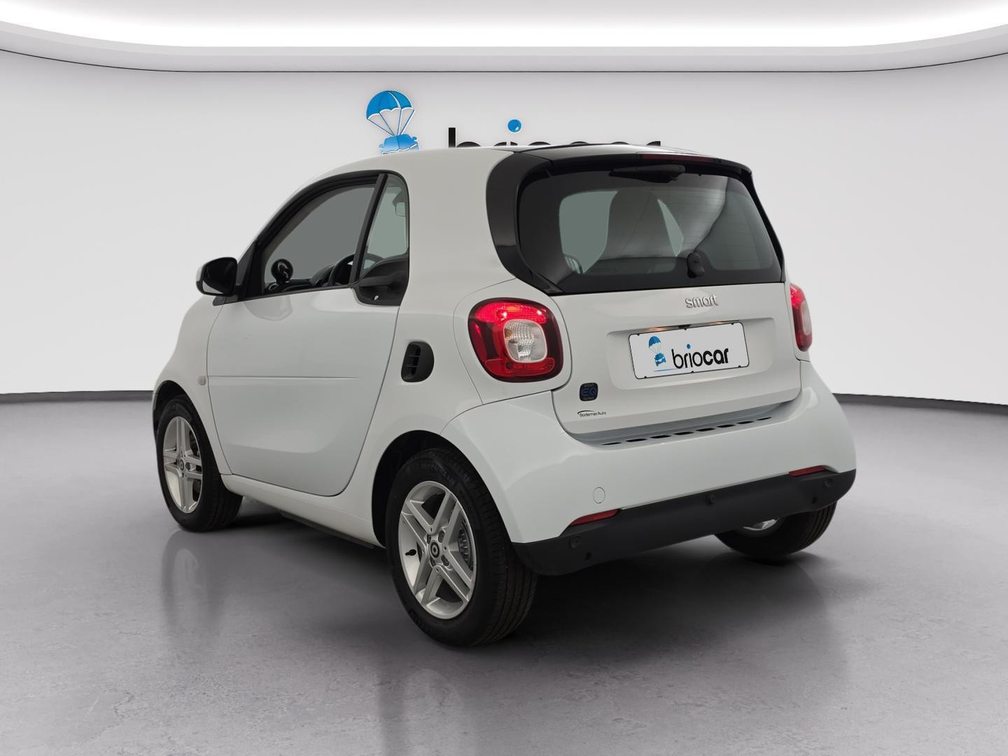 Vente en ligne Smart ForTwo Coupe EQ 82ch passion + Chargeur rapide 22kW au prix de 12 980 €