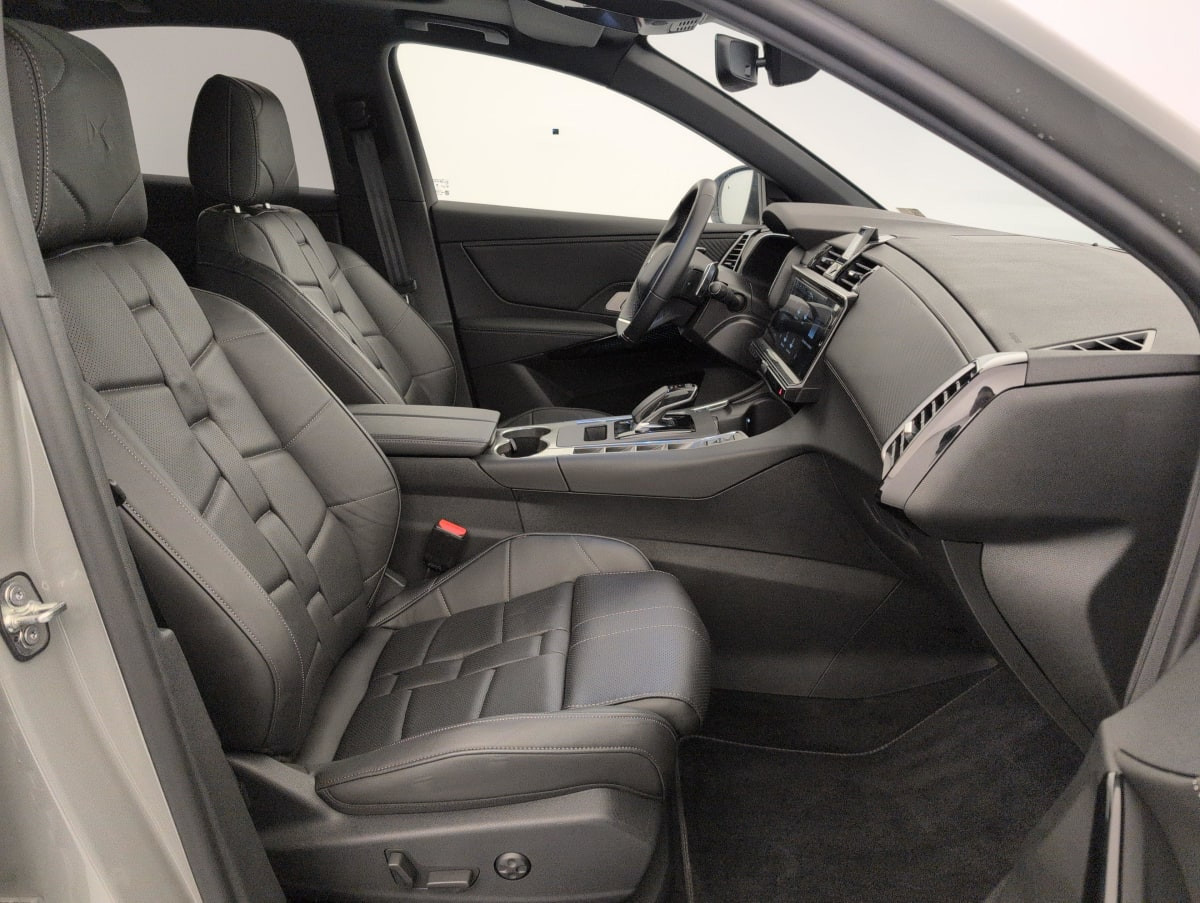 Vente en ligne Ds DS7 Crossback Hybride Rechargeable E-Tense 225 EAT8 Opera au prix de 33 660 €
