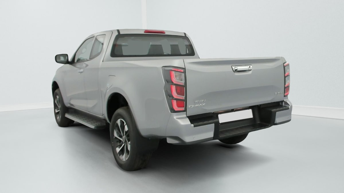 Vente en ligne Isuzu D-Max 2.2L SPACE CABINE M T PRESTIGE au prix de 45 820 €