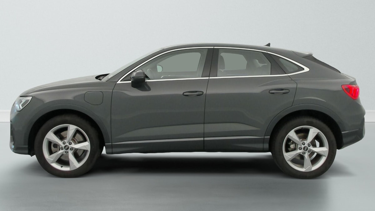 Vente en ligne Audi Q3 Sportback 45 TFSIe 245 ch S tronic 6 Design au prix de 33 660 €