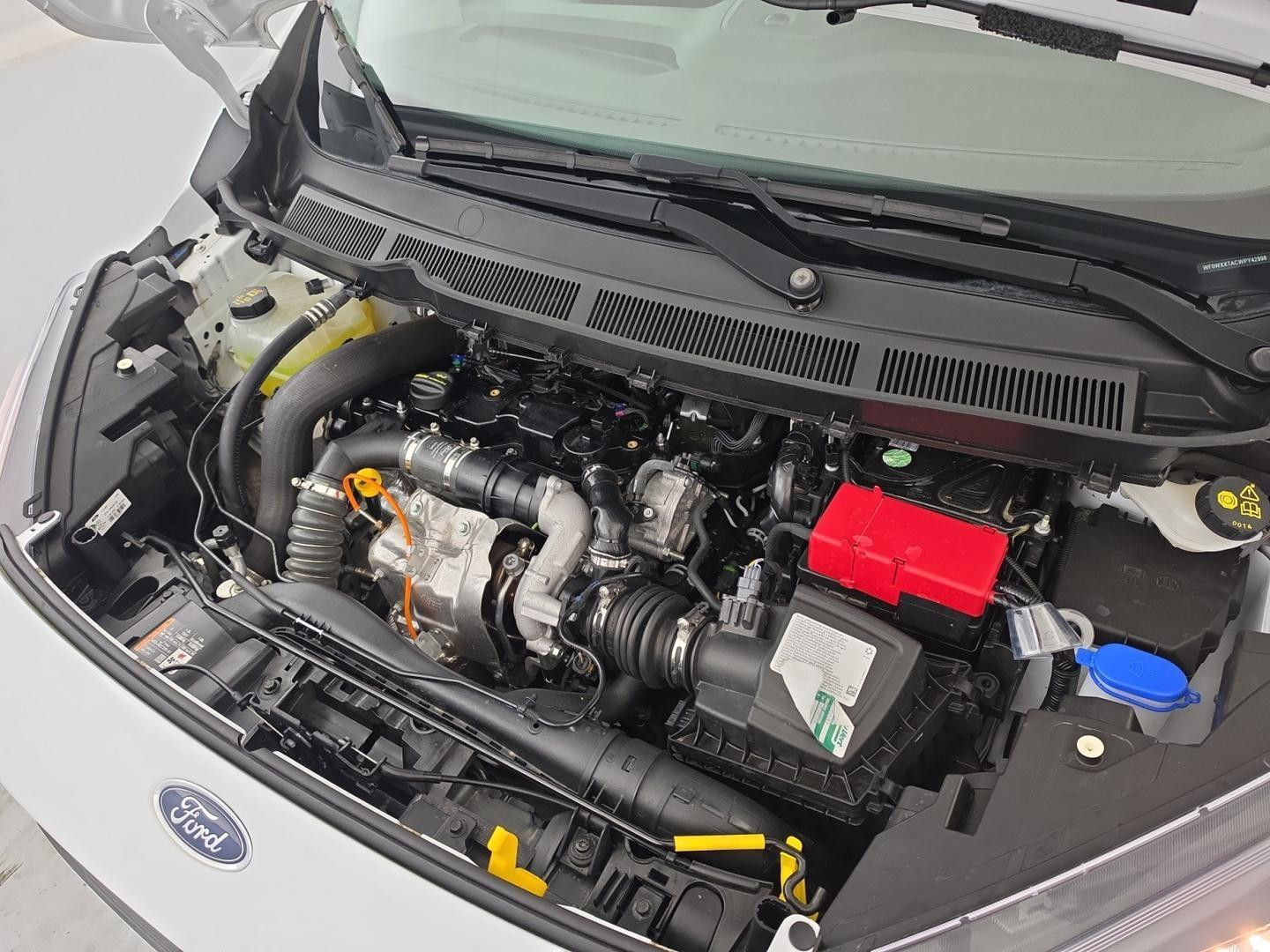 Vente en ligne Ford Transit Courier 1.5 TDCI 100ch Trend au prix de 13 990 €