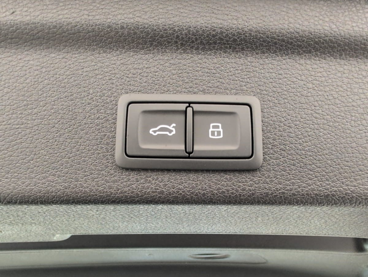 Vente en ligne Audi Q3 Sportback 45 TFSIe 245 ch S tronic 6 Design au prix de 33 660 €