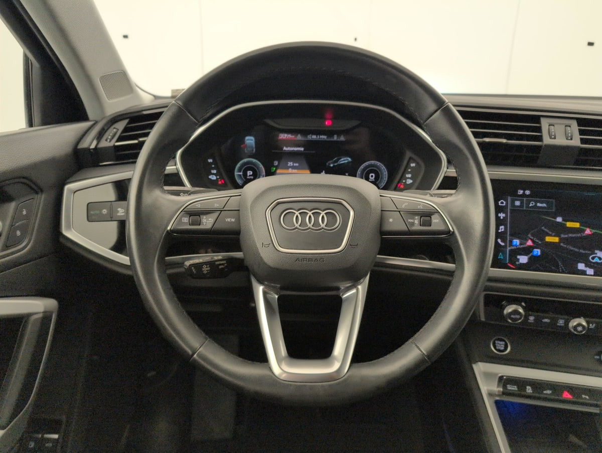 Vente en ligne Audi Q3 Sportback 45 TFSIe 245 ch S tronic 6 Design au prix de 33 660 €