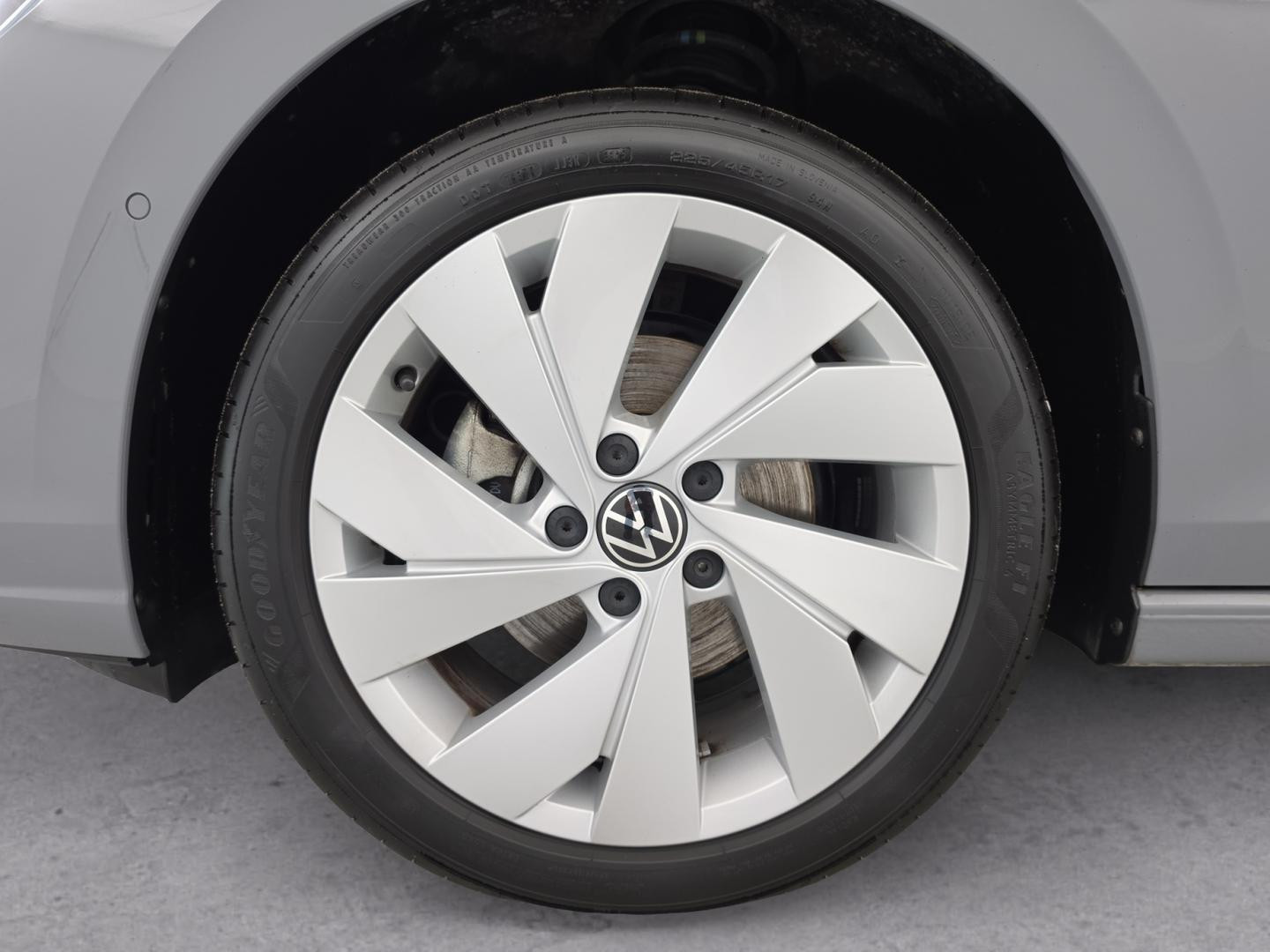 Vente en ligne Volkswagen Golf 1.5 eTSI116ch VW Edition DSG7 au prix de 25 990 €
