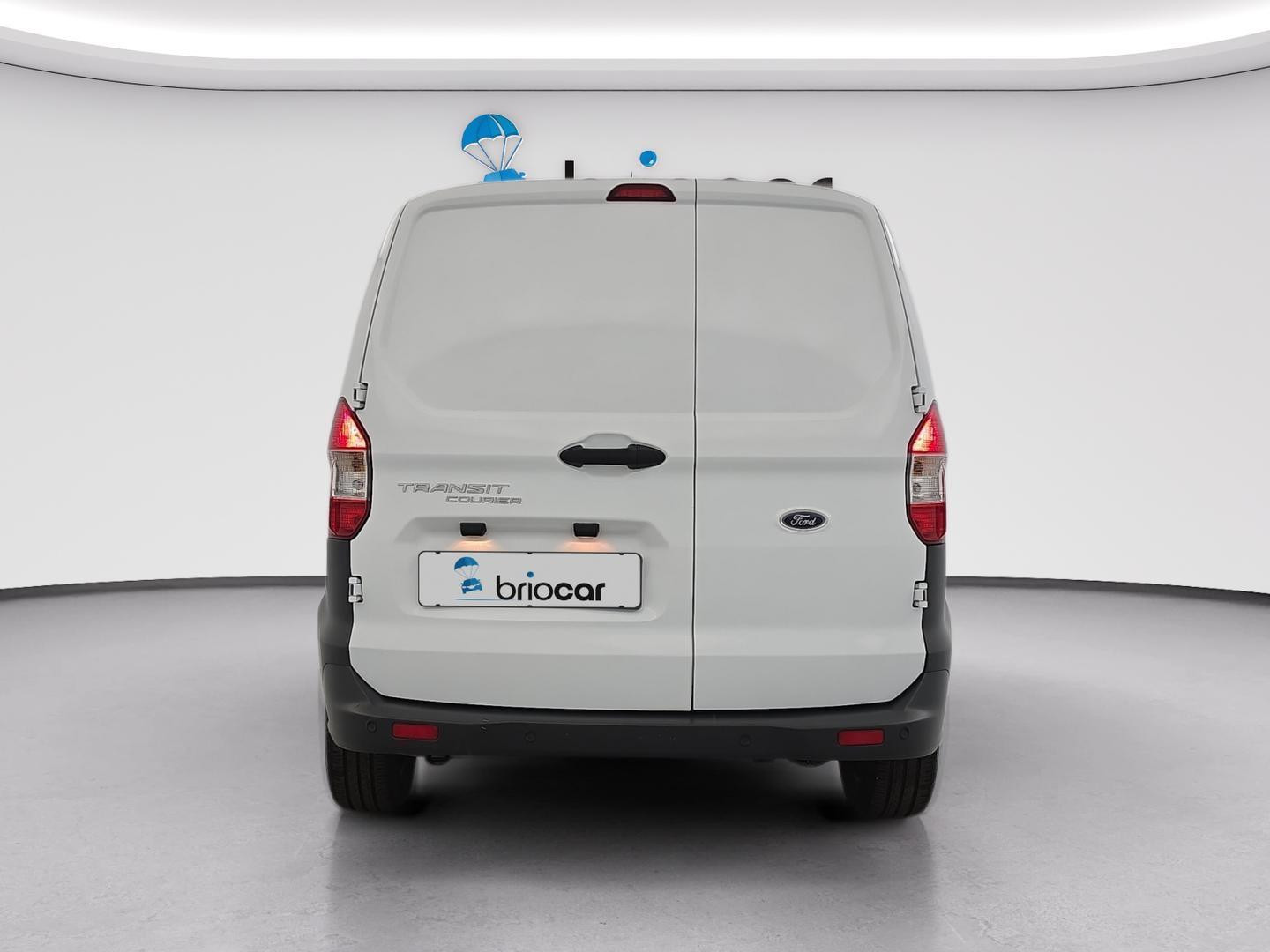 Vente en ligne Ford Transit Courier 1.5 TDCI 100ch Trend au prix de 13 990 €