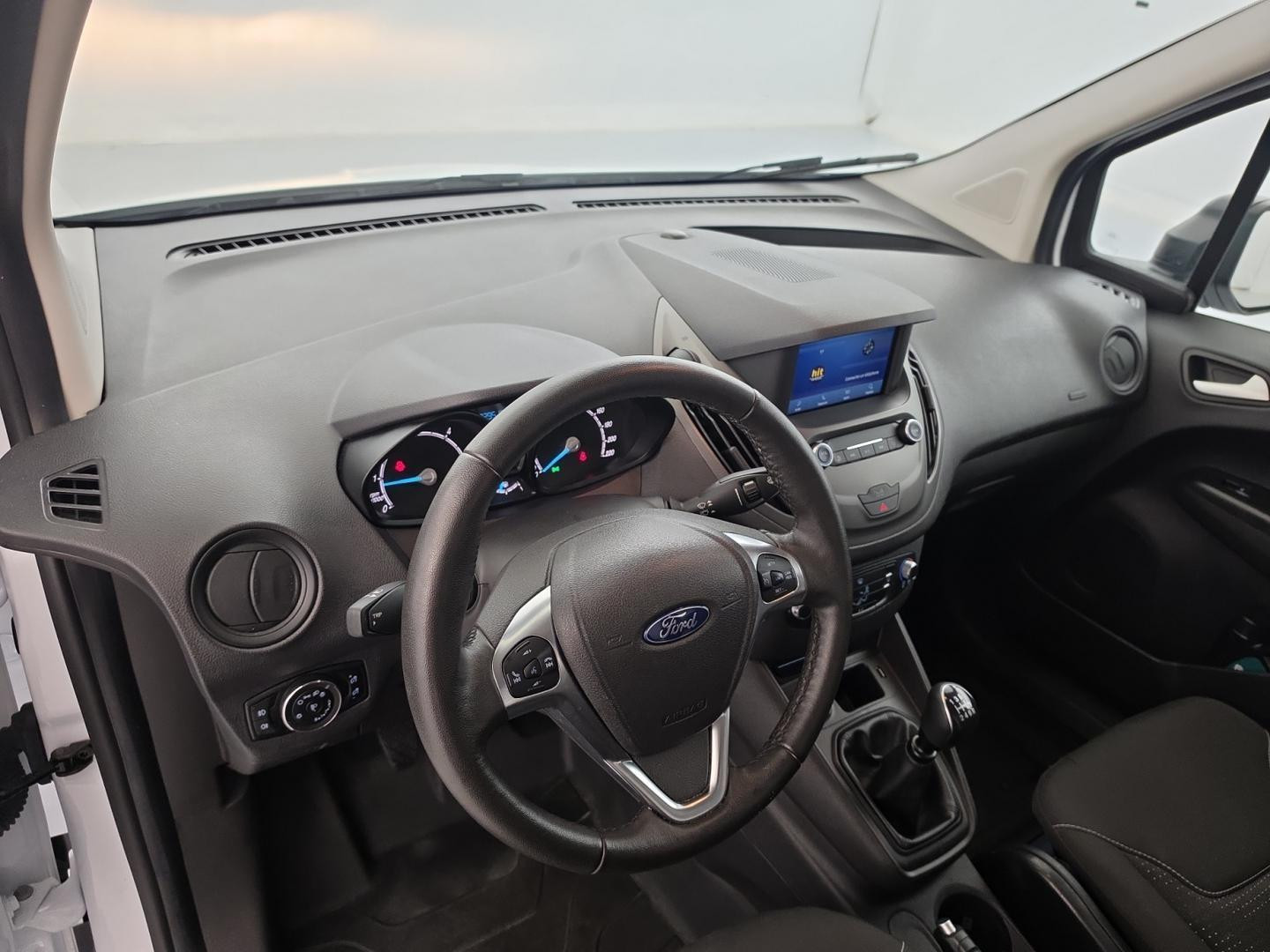 Vente en ligne Ford Transit Courier 1.5 TDCI 100ch Trend au prix de 13 990 €