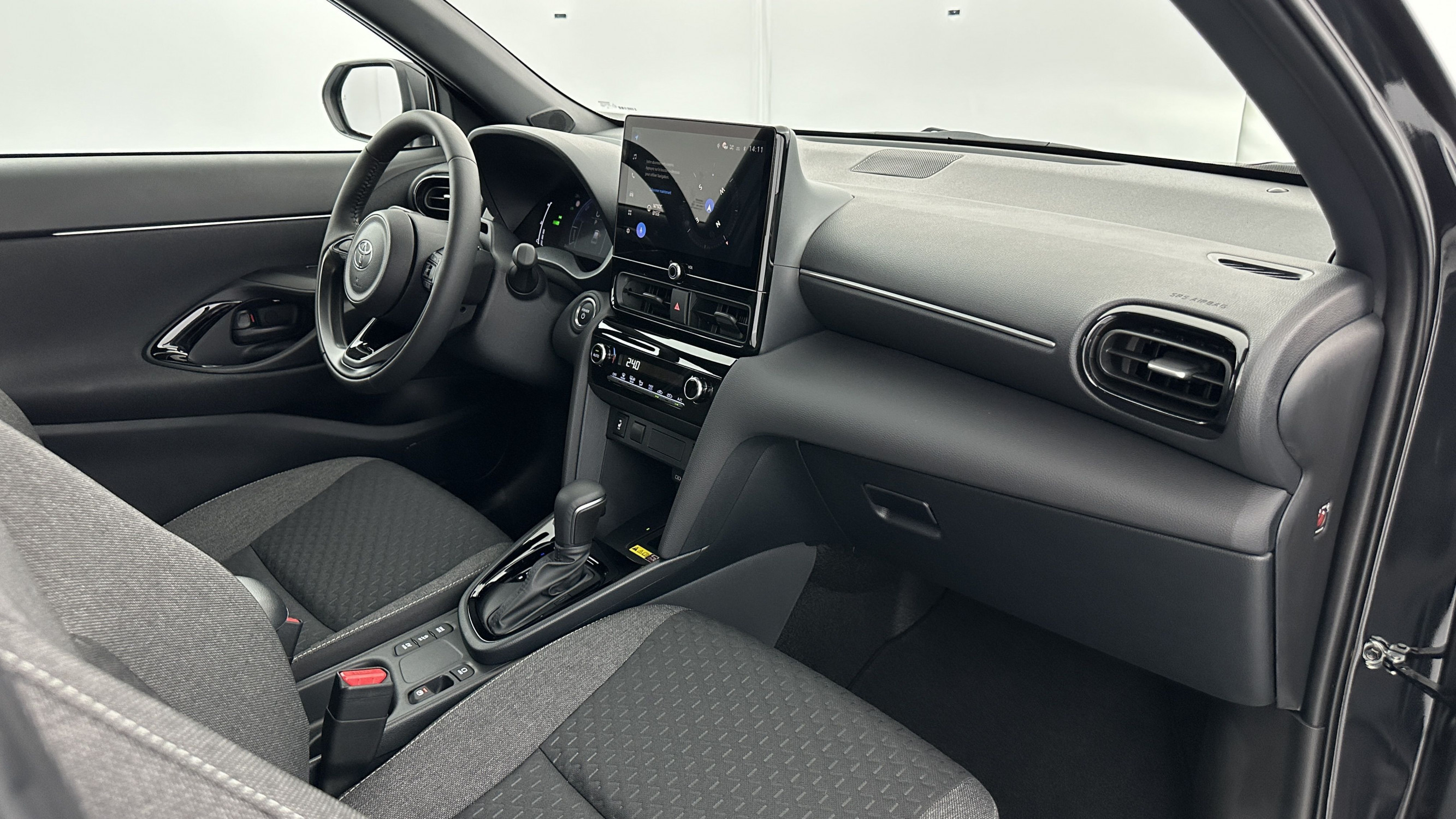 Vente en ligne Toyota Yaris Cross YARIS CROSS 1.5 Hybride 130h Design e-CVT au prix de 28 900 €