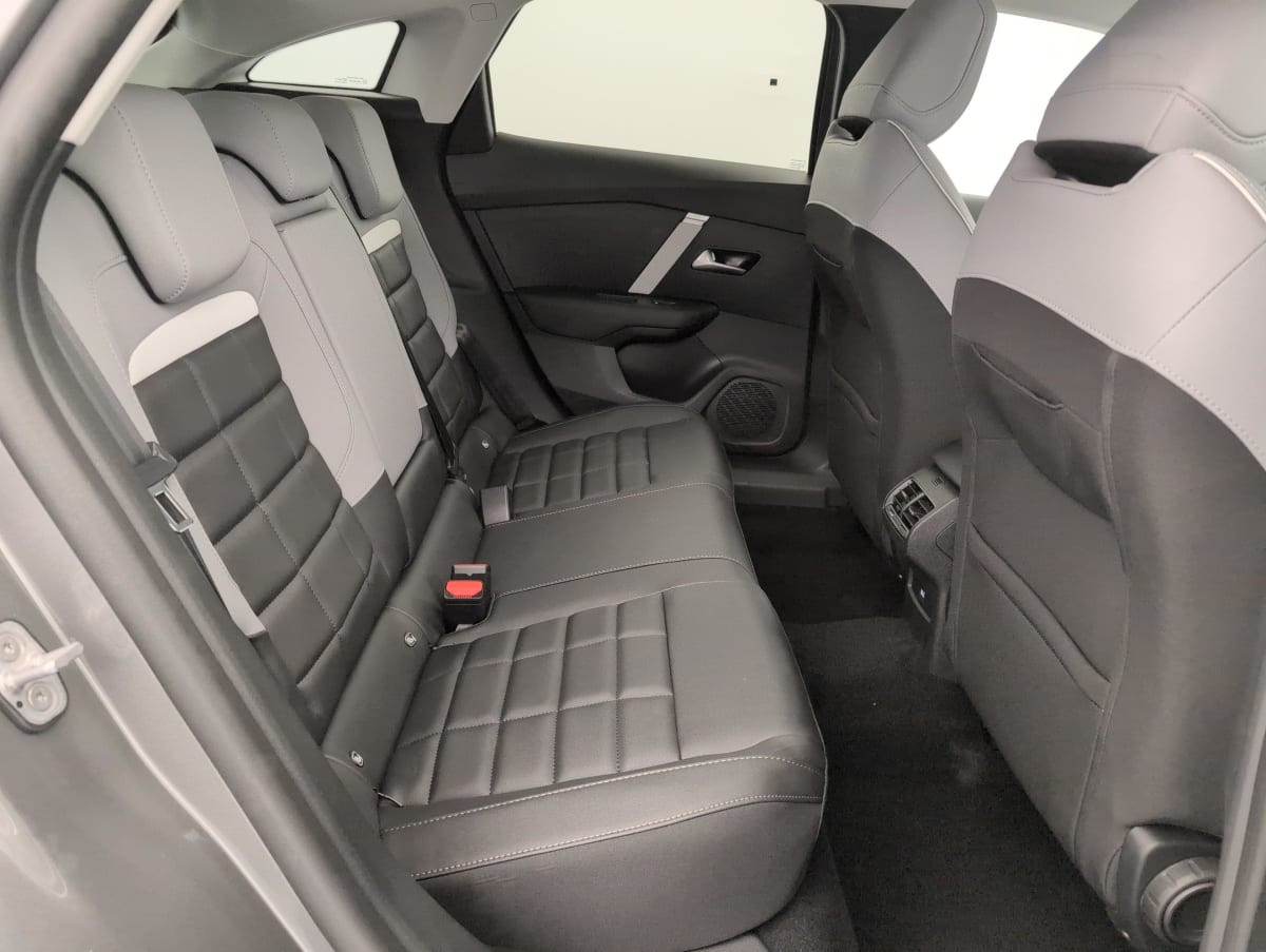 Vente en ligne Citroën C4 Hybride 145 ch e-DCS6 Max au prix de 24 190 €
