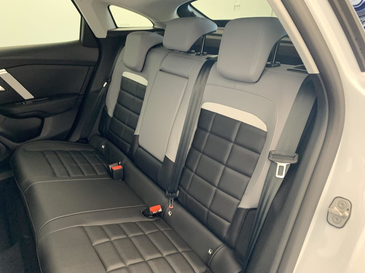 Vente en ligne Citroën C4 Hybride 145 ch e-DCS6 Max au prix de 24 190 €