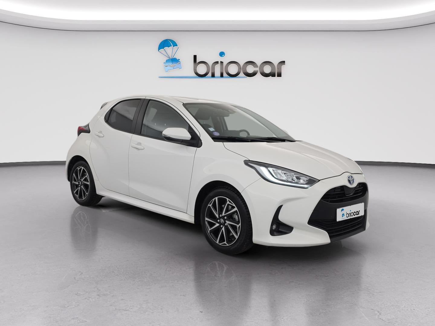 Vente en ligne Toyota Yaris 116h Design 5p au prix de 17 990 €