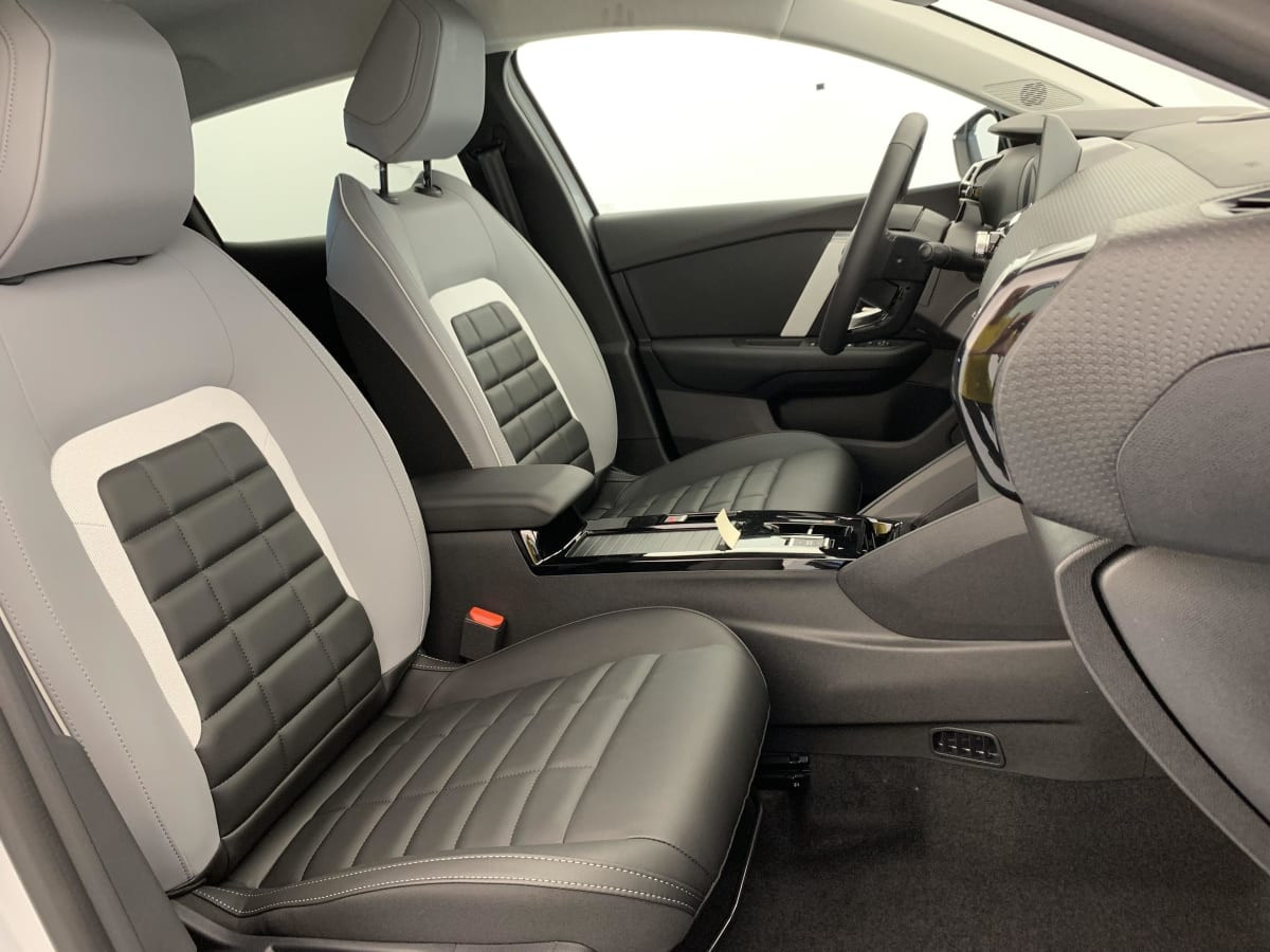 Vente en ligne Citroën C4 Hybride 145 ch e-DCS6 Max au prix de 24 190 €