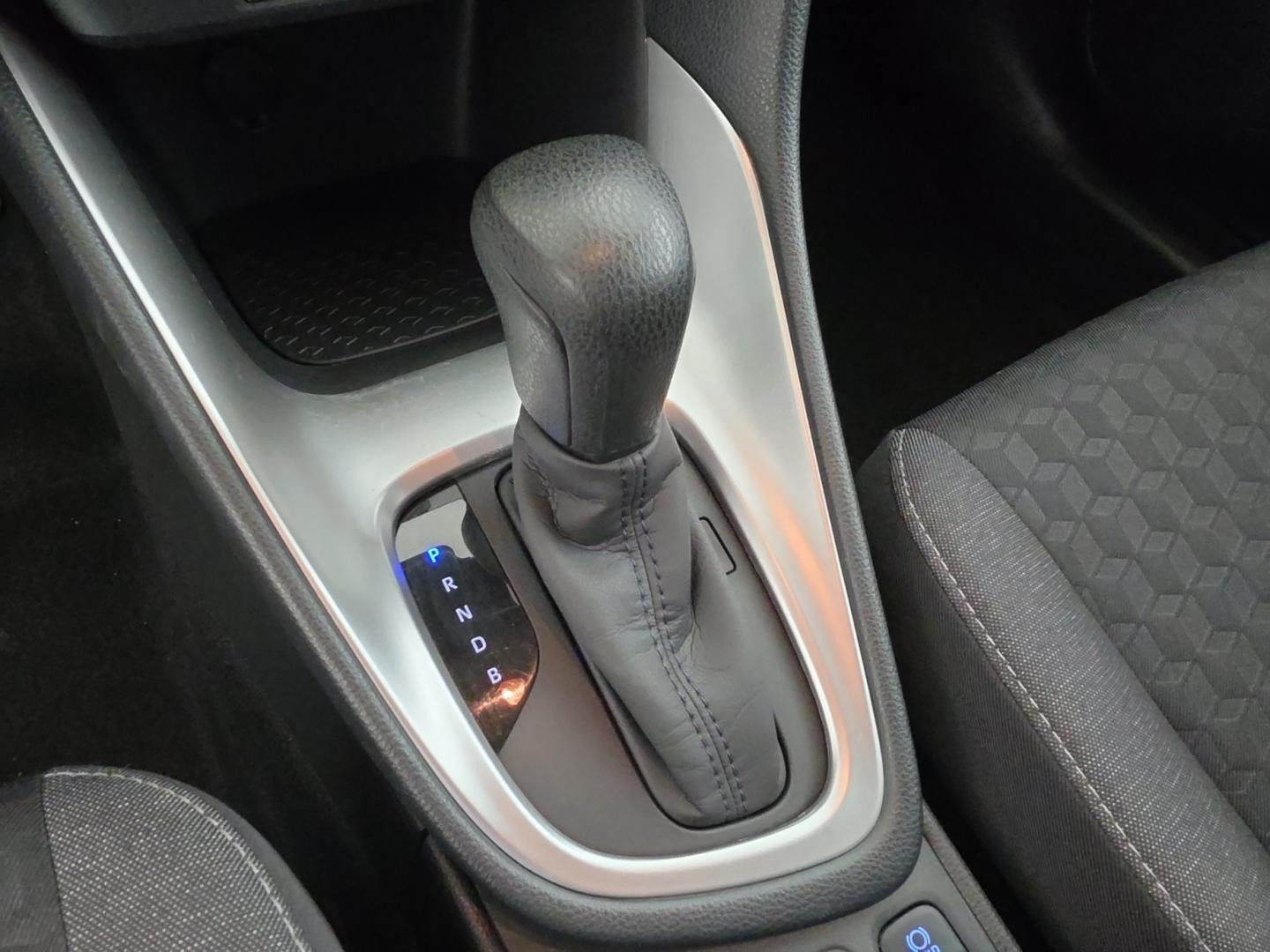 Vente en ligne Toyota Yaris 116h Design 5p au prix de 17 990 €