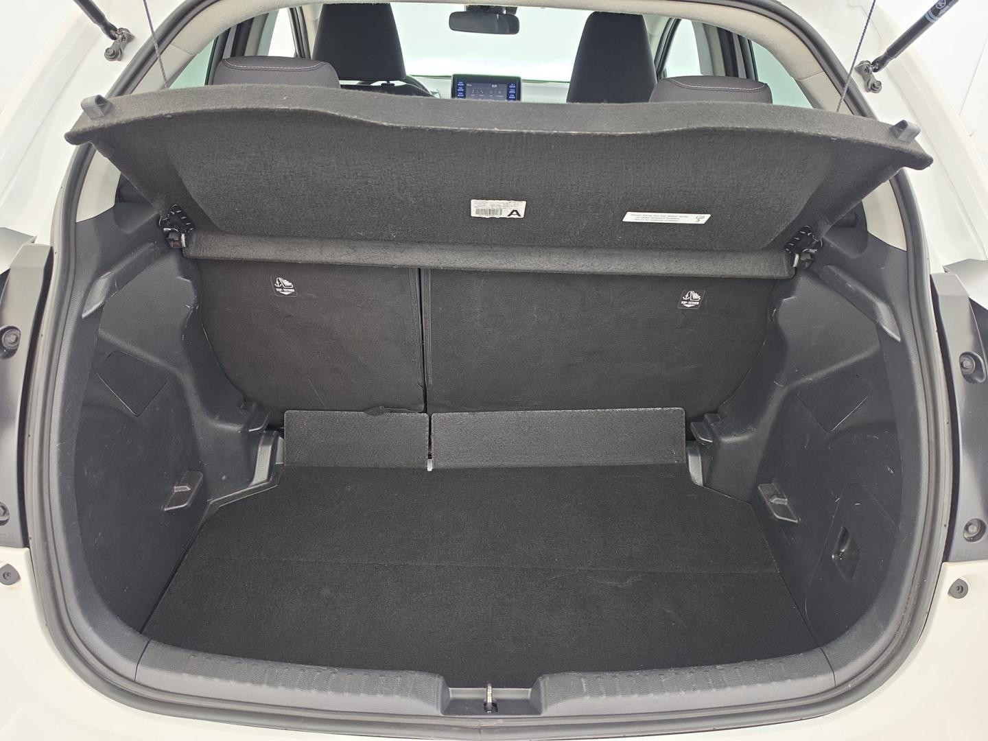 Vente en ligne Toyota Yaris 116h Design 5p au prix de 17 990 €