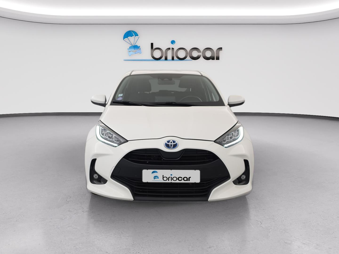 Vente en ligne Toyota Yaris 116h Design 5p au prix de 17 990 €