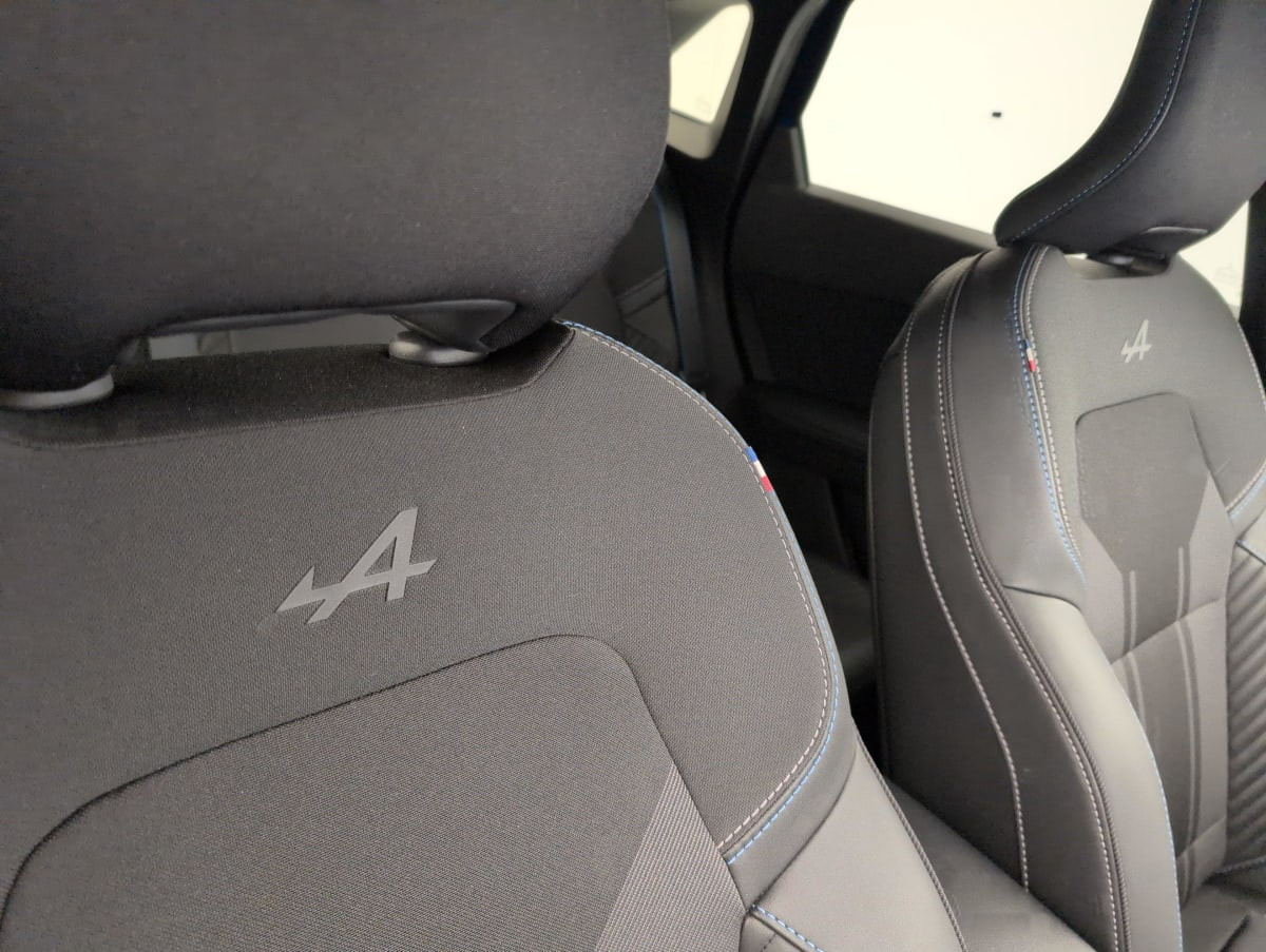 Vente en ligne Renault Symbioz E-Tech full hybrid 145 Esprit Alpine au prix de 27 480 €