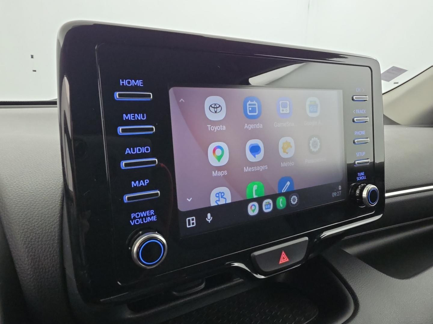 Vente en ligne Toyota Yaris 116h Design 5p au prix de 17 990 €