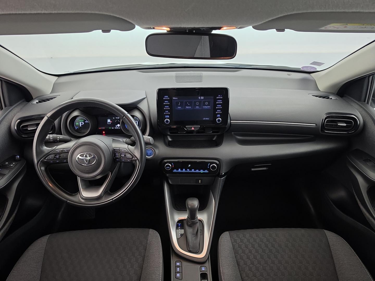 Vente en ligne Toyota Yaris 116h Design 5p au prix de 17 990 €