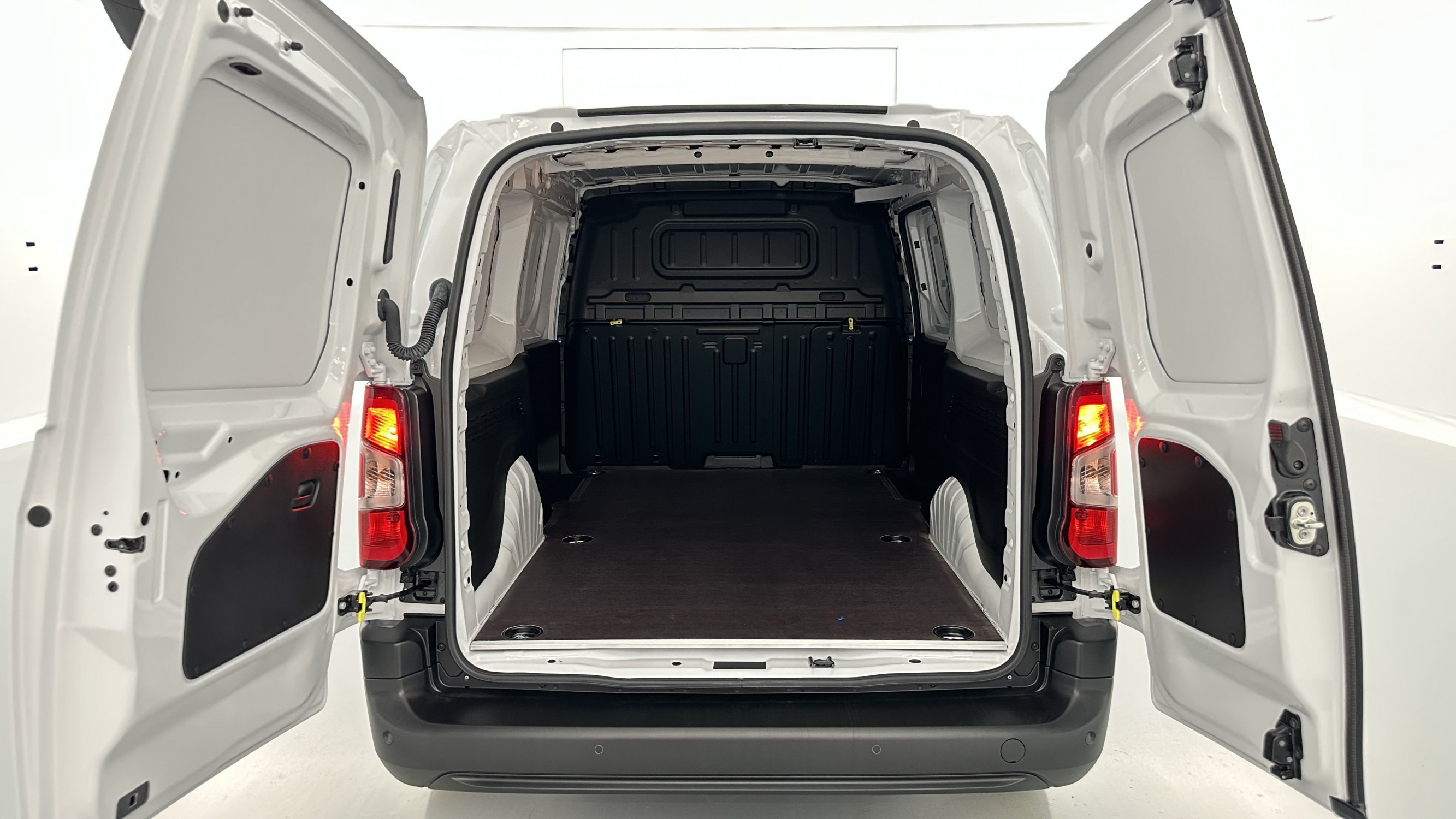 Vente en ligne Citroën Berlingo Fourgon BERLINGO VAN XL 1.5 BlueHDi 130ch EAT8 au prix de 25 400 €
