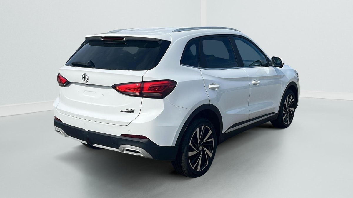 Vente en ligne Mg ZS 1.5 L Hybrid+ 197 ch Luxury au prix de 23 160 €