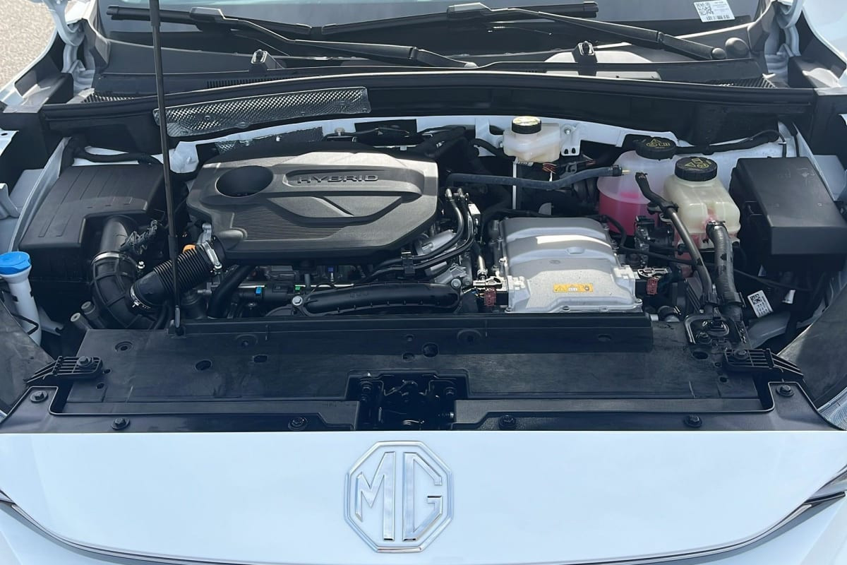 Vente en ligne Mg ZS 1.5 L Hybrid+ 197 ch Luxury au prix de 23 160 €