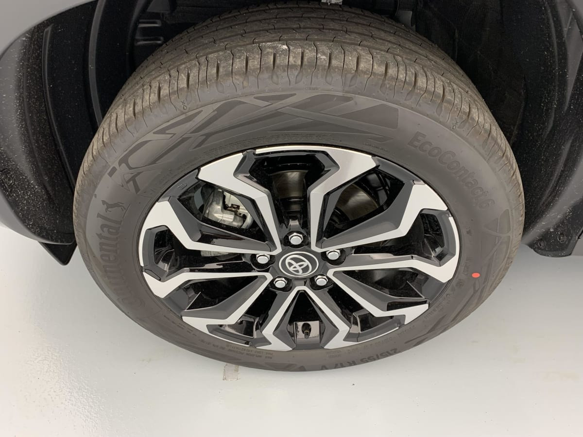 Vente en ligne Toyota Yaris Cross 130h 2WD Design au prix de 28 090 €