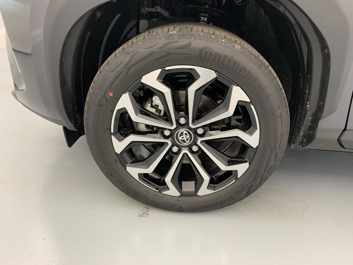 Vente en ligne Toyota Yaris Cross 130h 2WD Design au prix de 28 090 €