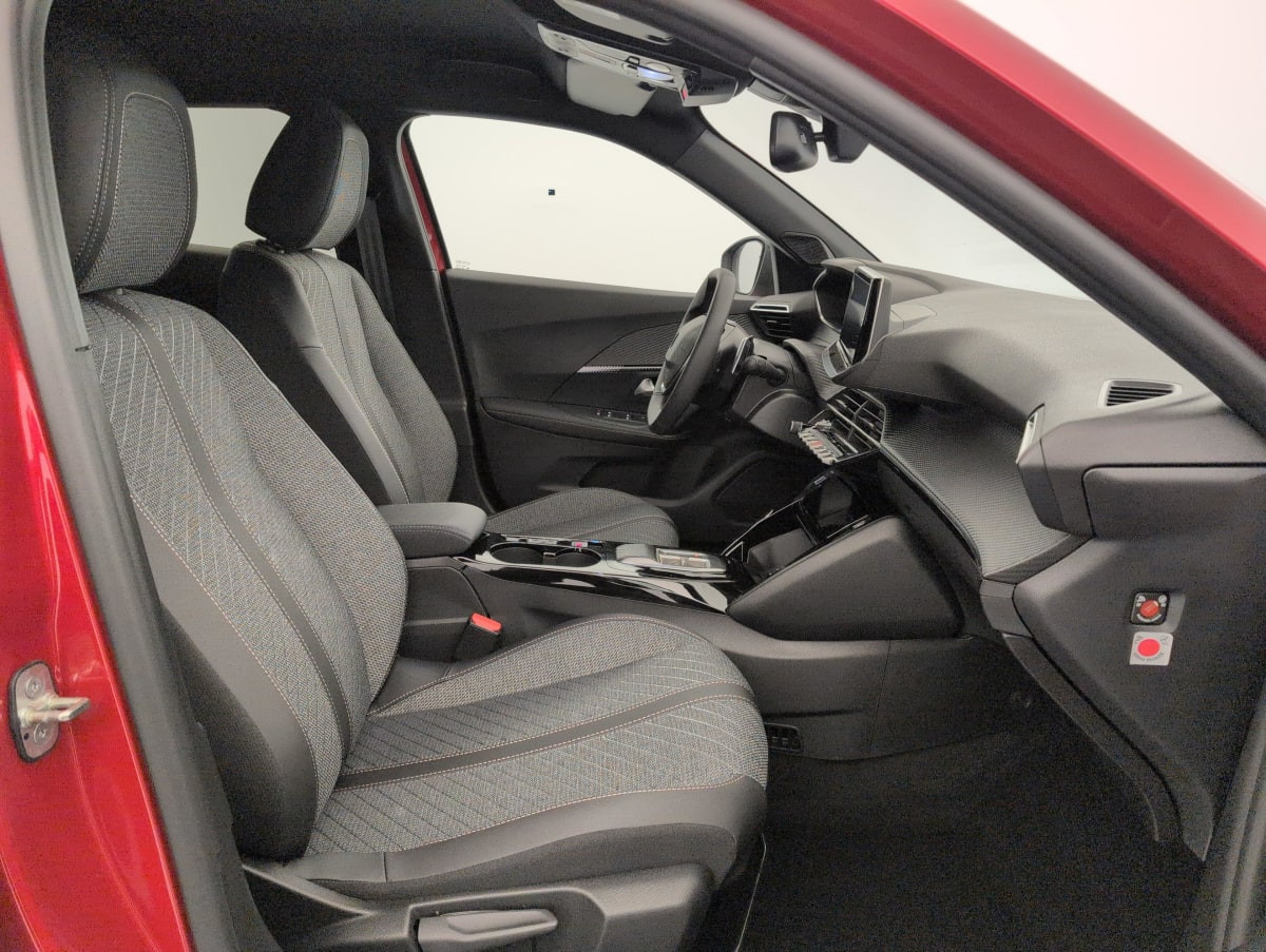 Peugeot 2008 Hybrid 145 ch e-DCS6 Allure occasion de 2026 en vente à Rennes