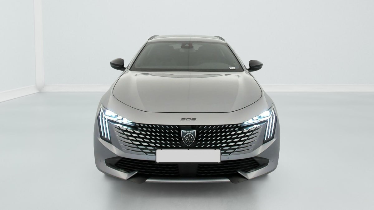 Vente en ligne Peugeot 508 SW Hybrid 225 e-EAT8 Allure au prix de 28 510 €