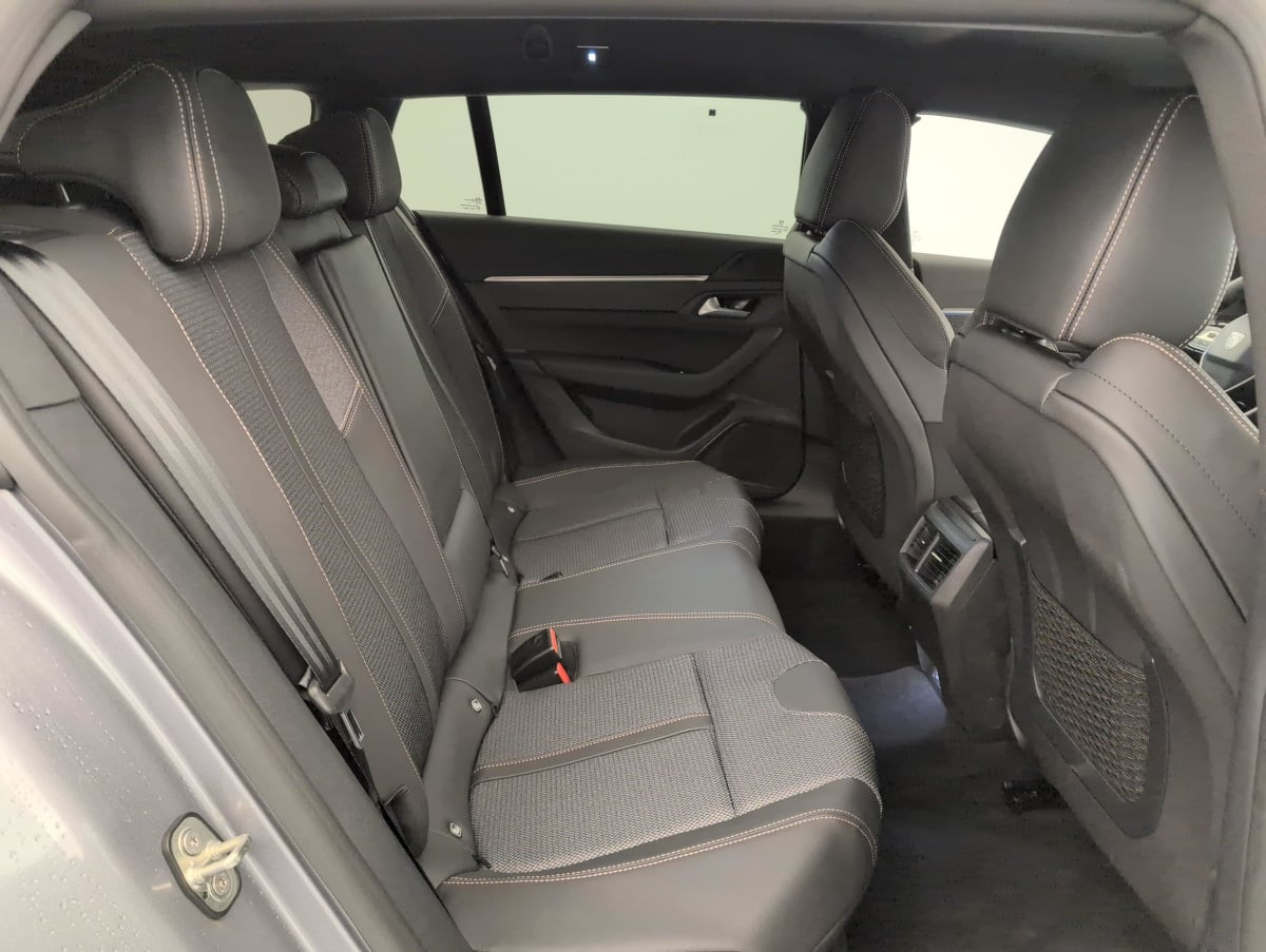 Vente en ligne Peugeot 508 SW Hybrid 225 e-EAT8 Allure au prix de 28 510 €