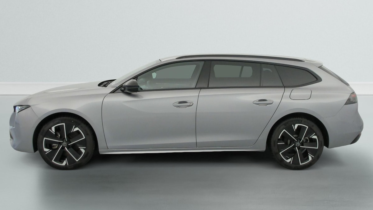 Vente en ligne Peugeot 508 SW Hybrid 225 e-EAT8 Allure au prix de 28 510 €